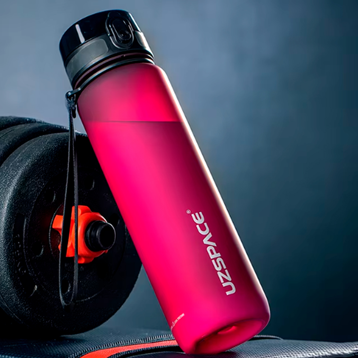 Termo De Agua Esencial Para Deportes 500 Ml Color Rojo