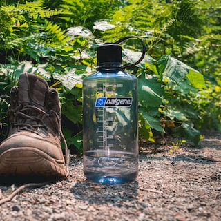 Foto 2 | Botella De Agua Nalgene Sustain Tritan Sin Bpa 946 Ml, Color Gris - Venta Internacional.