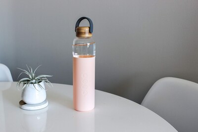 Foto 2 | Botella De Agua Soma Glass Con Funda De Silicona, 750 Ml, Colorete - Venta Internacional.