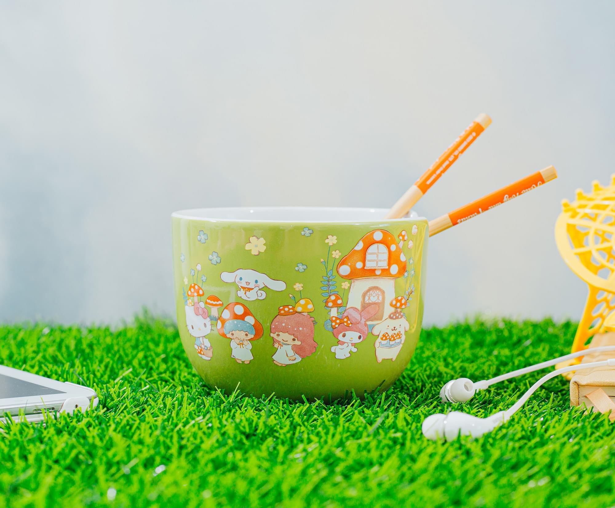 Foto 4 | Juego De Vajilla Silver Buffalo Sanrio Hello Kitty Mushroom - Venta Internacional.