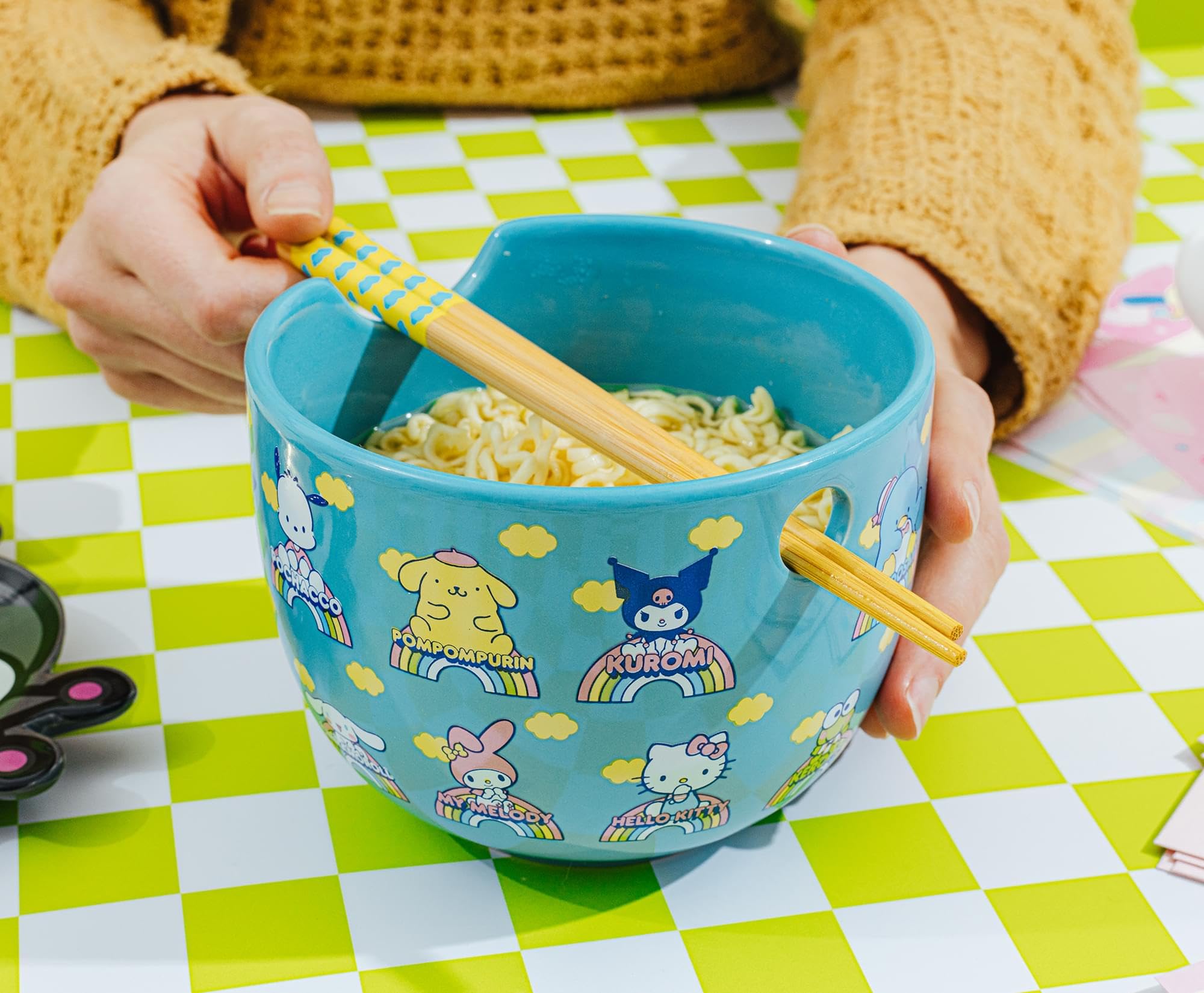 Foto 8 pulgar | Set De Vajilla Ramen Silver Buffalo Hello Kitty & Friends - Venta Internacional.