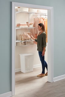 Foto 6 | Cesta Corrediza Rubbermaid Configurations Para Armario, Color Blanco - Venta Internacional.