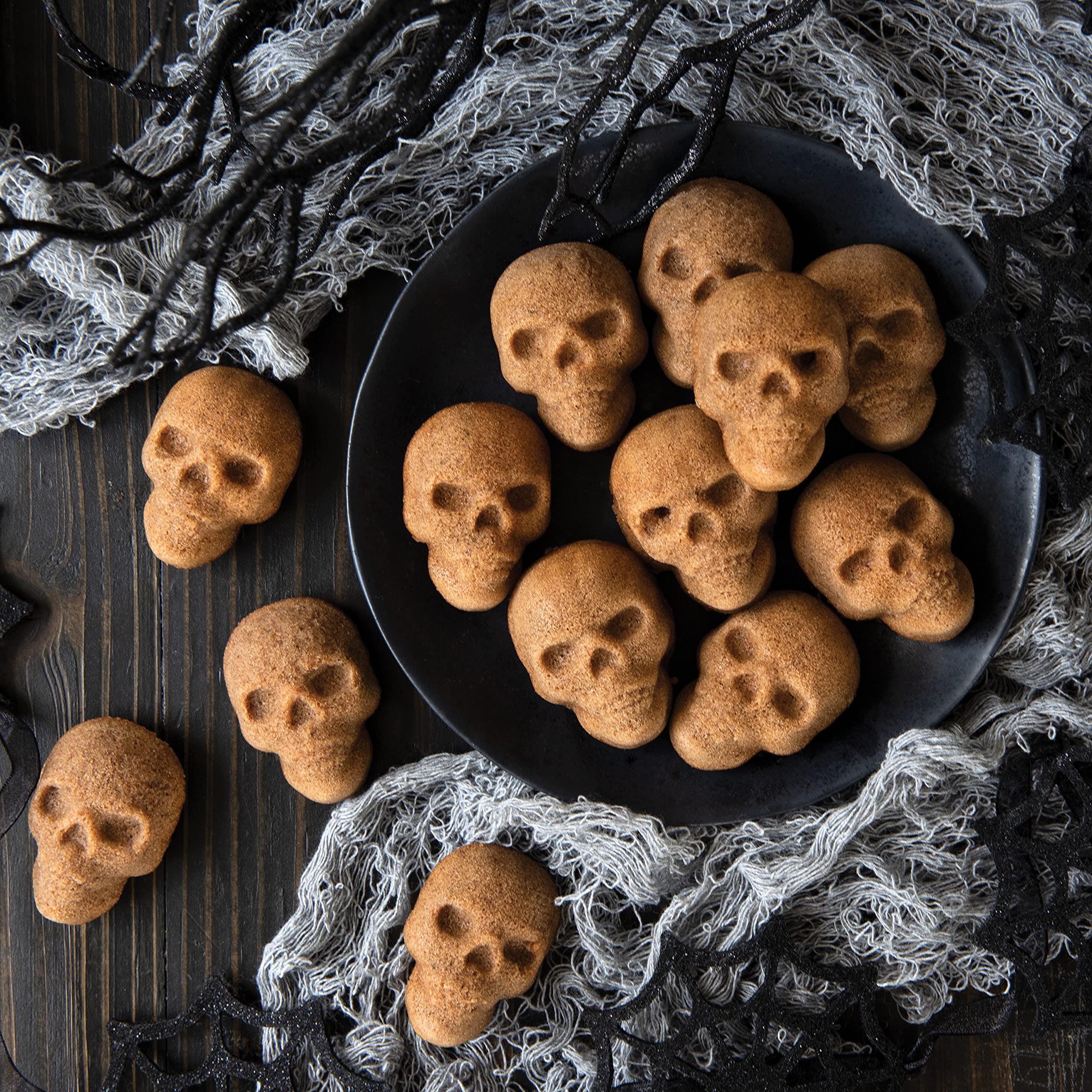 Foto 2 | Molde para Hornear Nordic Ware Skull Bitelets de 2,5 Tazas - Venta Internacional.