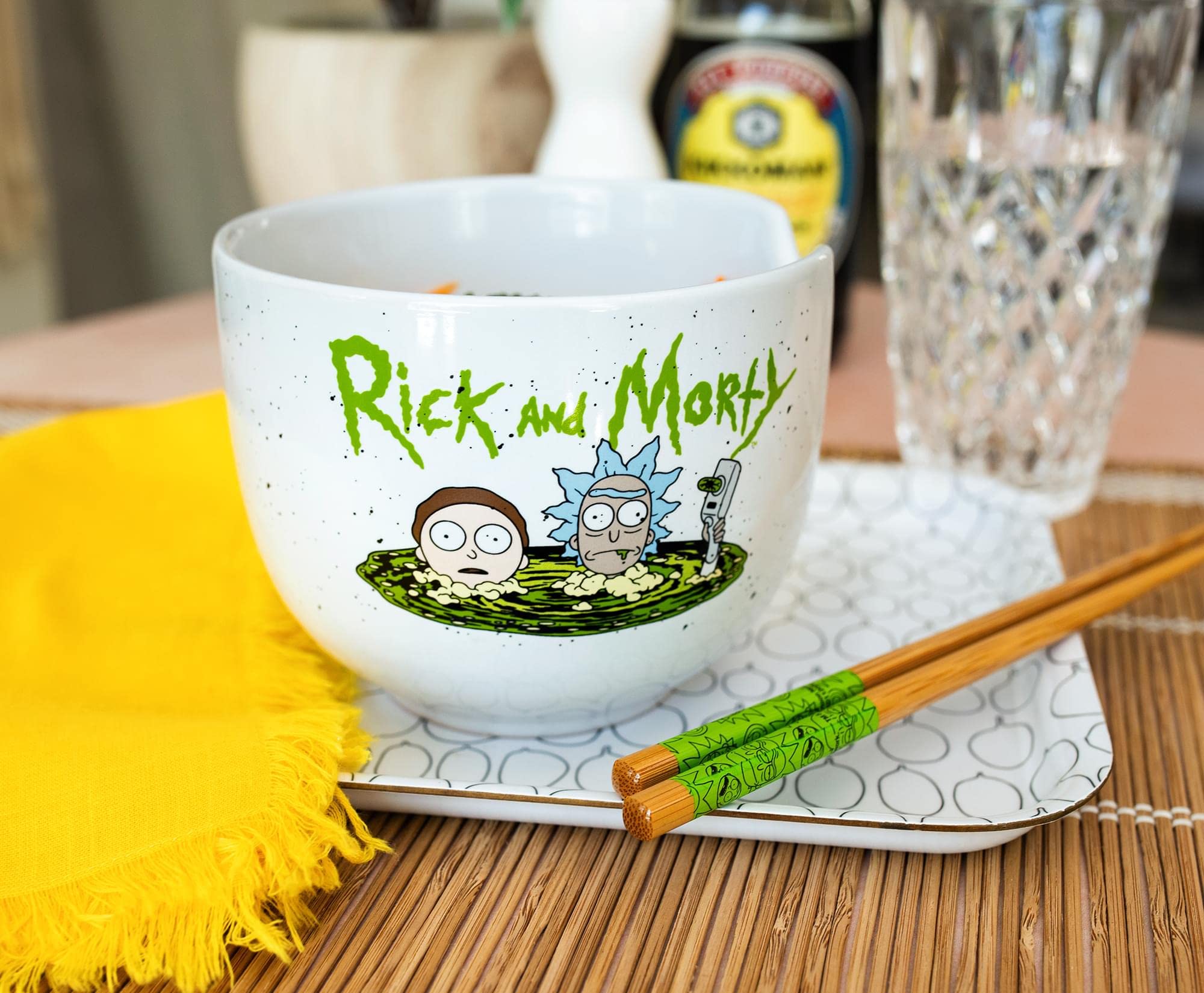 Foto 5 pulgar | Set de Vajilla Silver Buffalo Rick And Morty Portal Japan - Venta Internacional