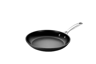 Foto 1 | Sartén Antiadherente Endurecida Le Creuset Pro 28 Cm Gris - Venta Internacional.