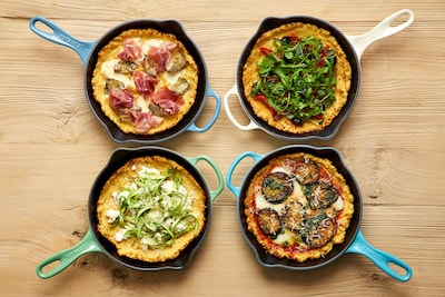 Foto 3 | Skillet Le Creuset, Hierro Fundido Esmaltado Signature, 10.25 Pulgadas, Caribe - Venta Internacional.