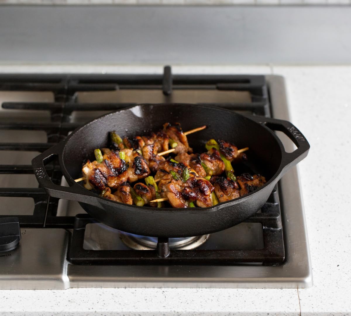Foto 5 | Grill Pan Lodge 12 De Hierro Fundido Con Doble Asa, Color Negro - Venta Internacional.