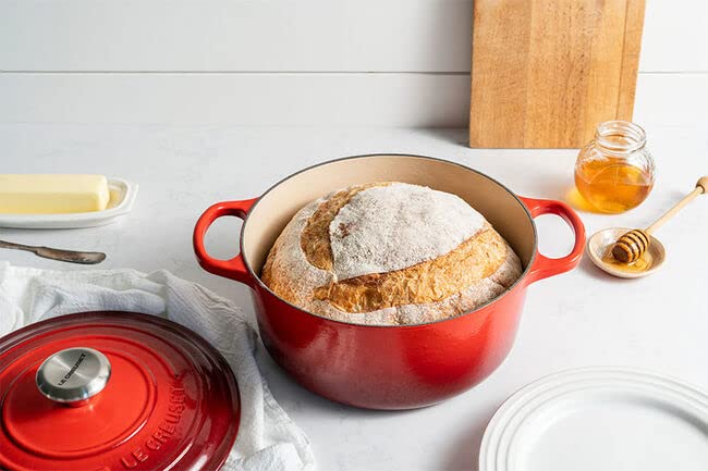Foto 2 | Horno Holandés Le Creuset De Hierro Fundido Esmaltado Signature, 5.5 L, Color Cereza - Venta Internacional.