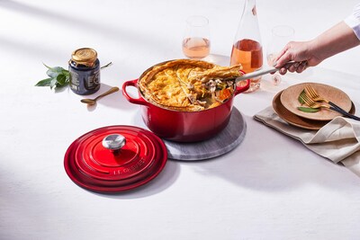 Foto 4 | Horno Holandés Le Creuset De Hierro Fundido Esmaltado Signature, 5.5 L, Color Cereza - Venta Internacional.