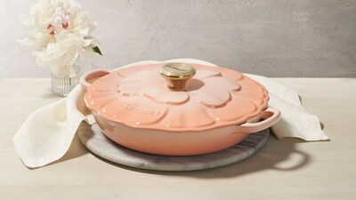 Foto 2 | Hierro Fundido Esmaltado Braiser Le Creuset Signature, 2,25 L, Color Melocotón - Venta Internacional.