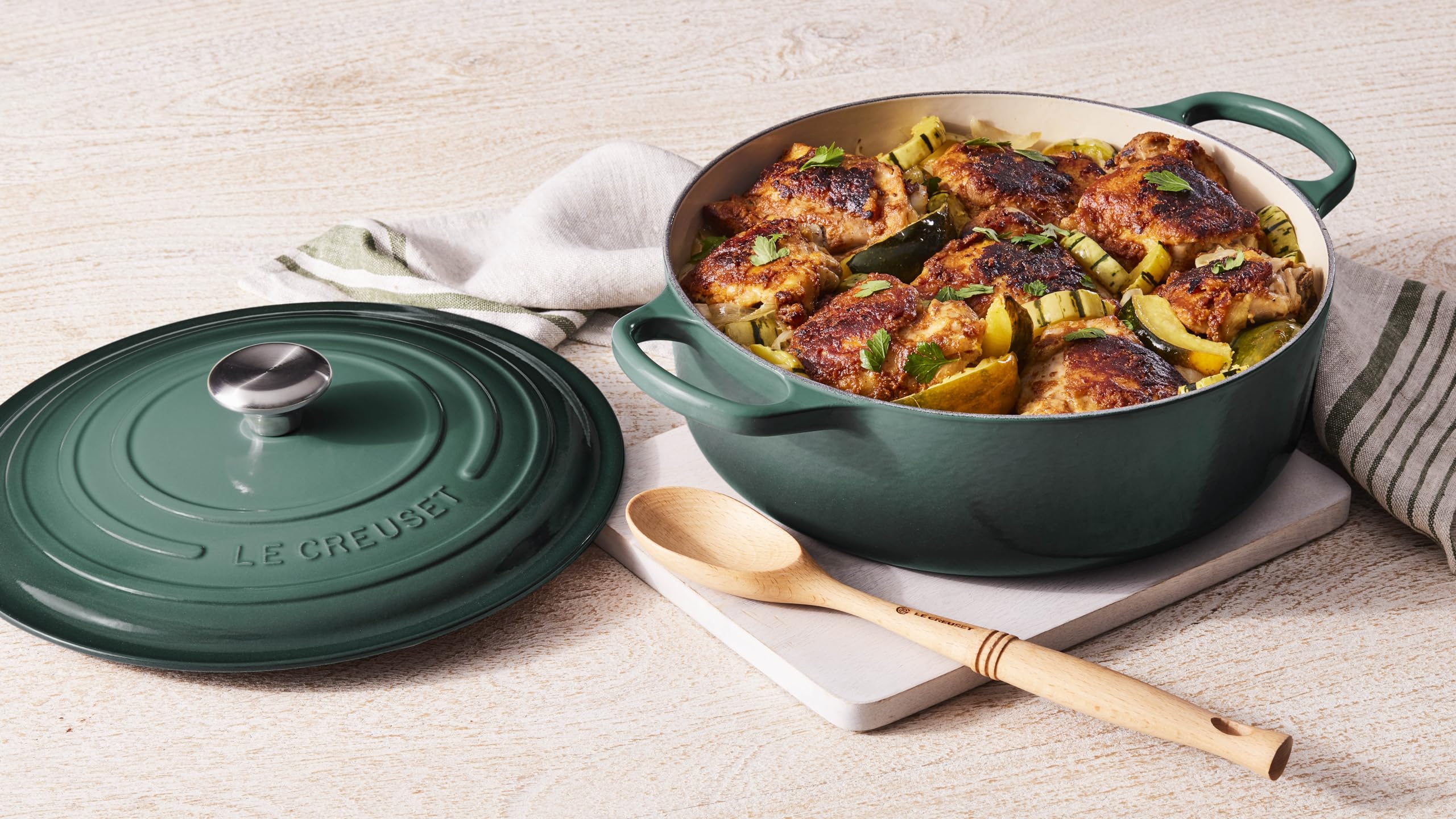 Foto 3 pulgar | Olla Dutch Oven Le Creuset De Hierro Fundido Esmaltado Signature De 6 75 Litros - Venta Internacional.