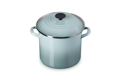 Foto 1 | Sal Marina Stockpot Le Creuset Esmaltada Sobre Acero, 8 Litros, Con Tapa - Venta Internacional.