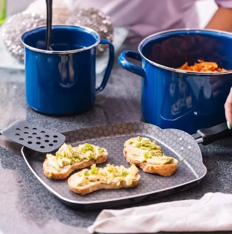 Foto 4 pulgar | Batería de Cocina Cinsa 6 Piezas y Vajilla de Cerámica 16 Piezas