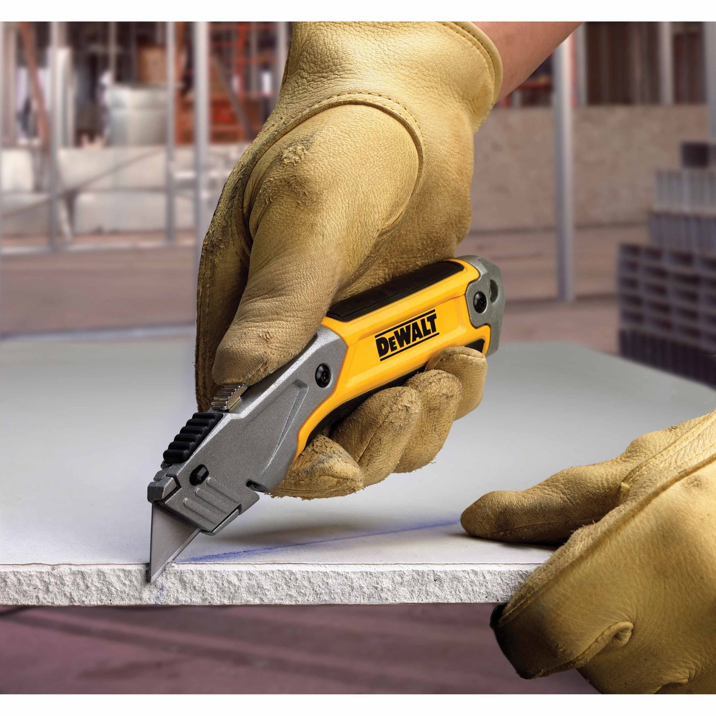 Foto 5 pulgar | Navaja Multiusos Dewalt Dwht10046 De Cuerpo Metálico Robusto Con Hoja Bloqueable - Venta Internacional.