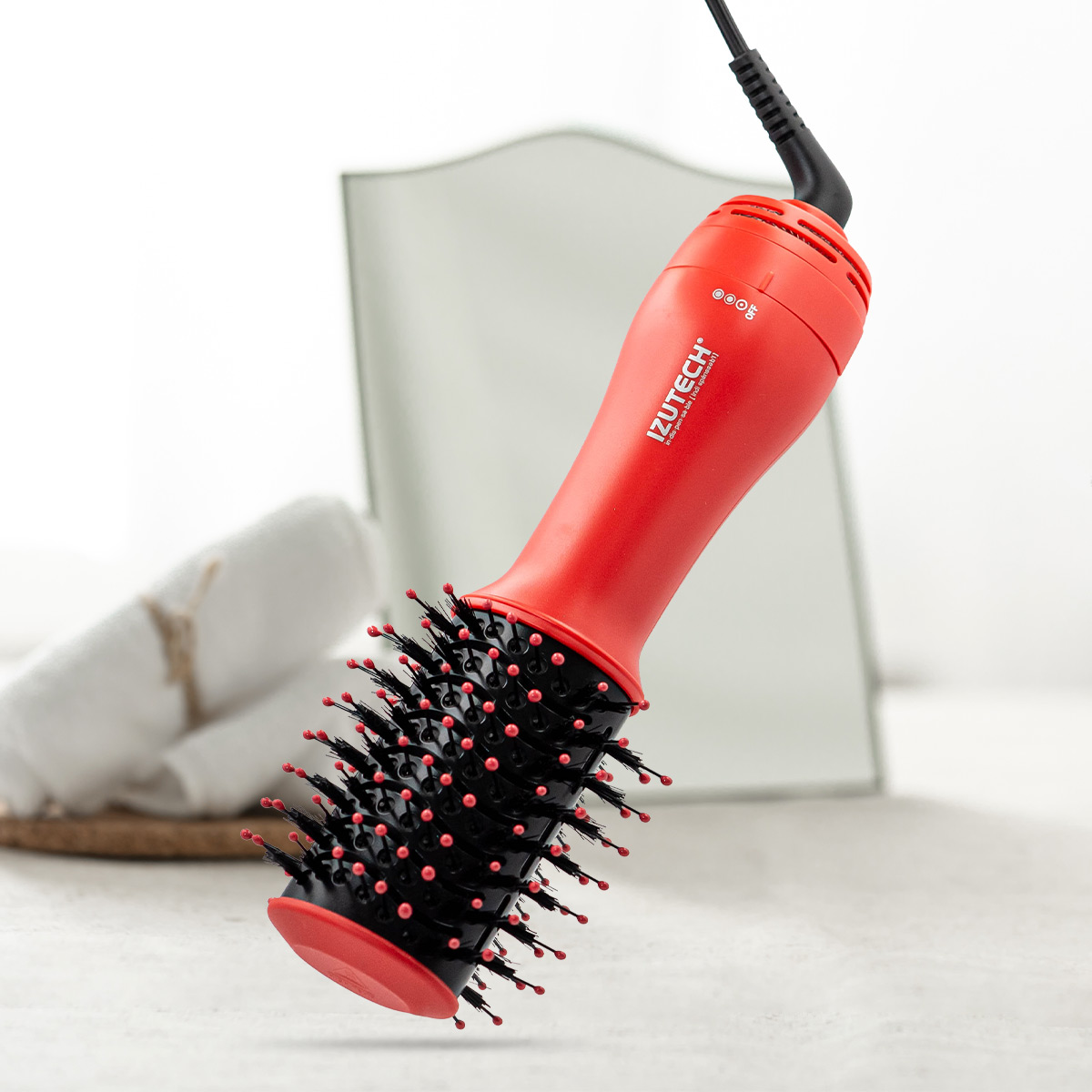 Foto 7 | Cepillo Secador De Cabello Izutech Portátil Voluminizador Color Rojo