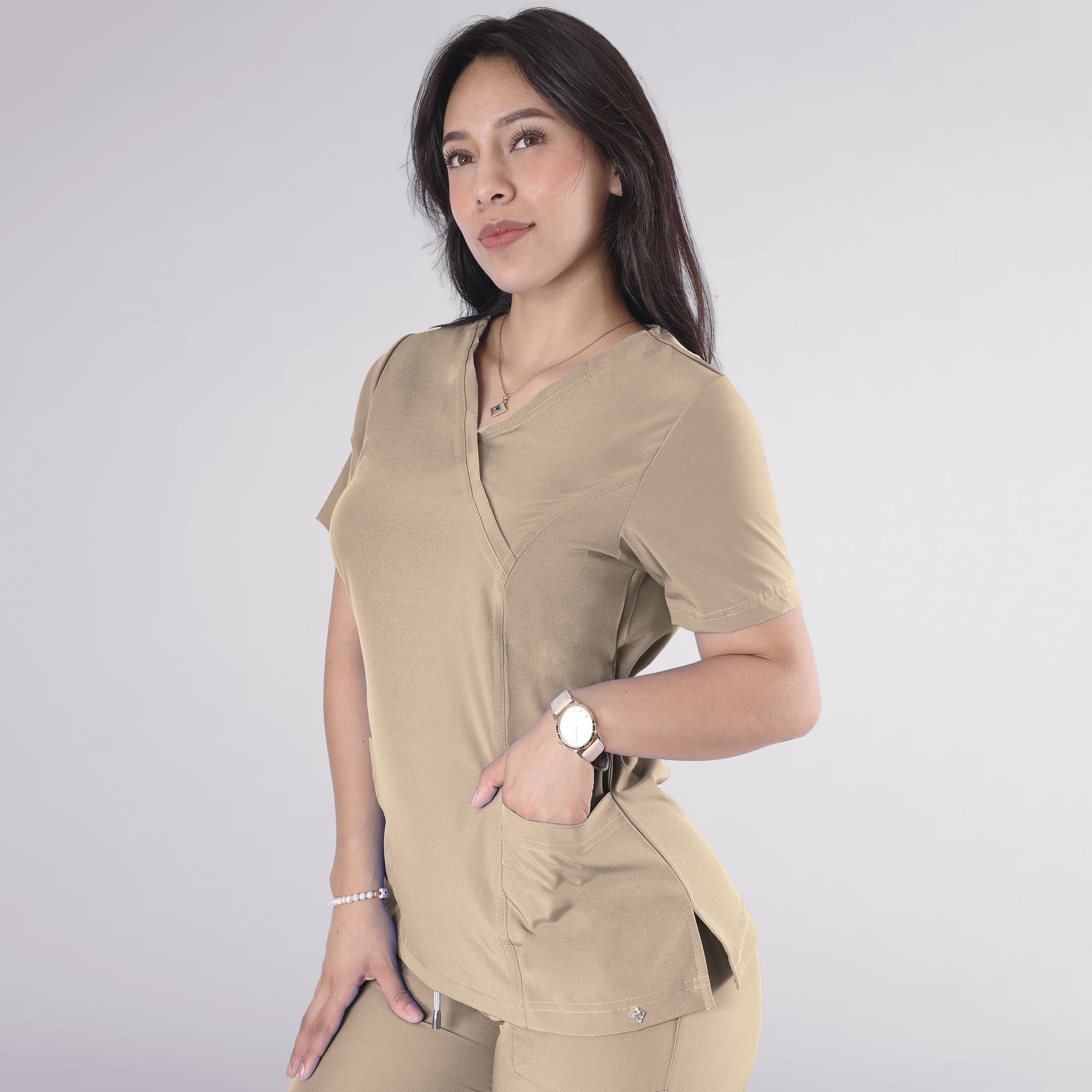 Foto 3 pulgar | Conjunto Quirúrgico Beige para Mujer