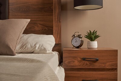 Foto 6 | Recámara King Size De 5 Piezas Con Cabecera, 2 Burós, Cajonera Y Espejo Color Nogal - Madera Mdf