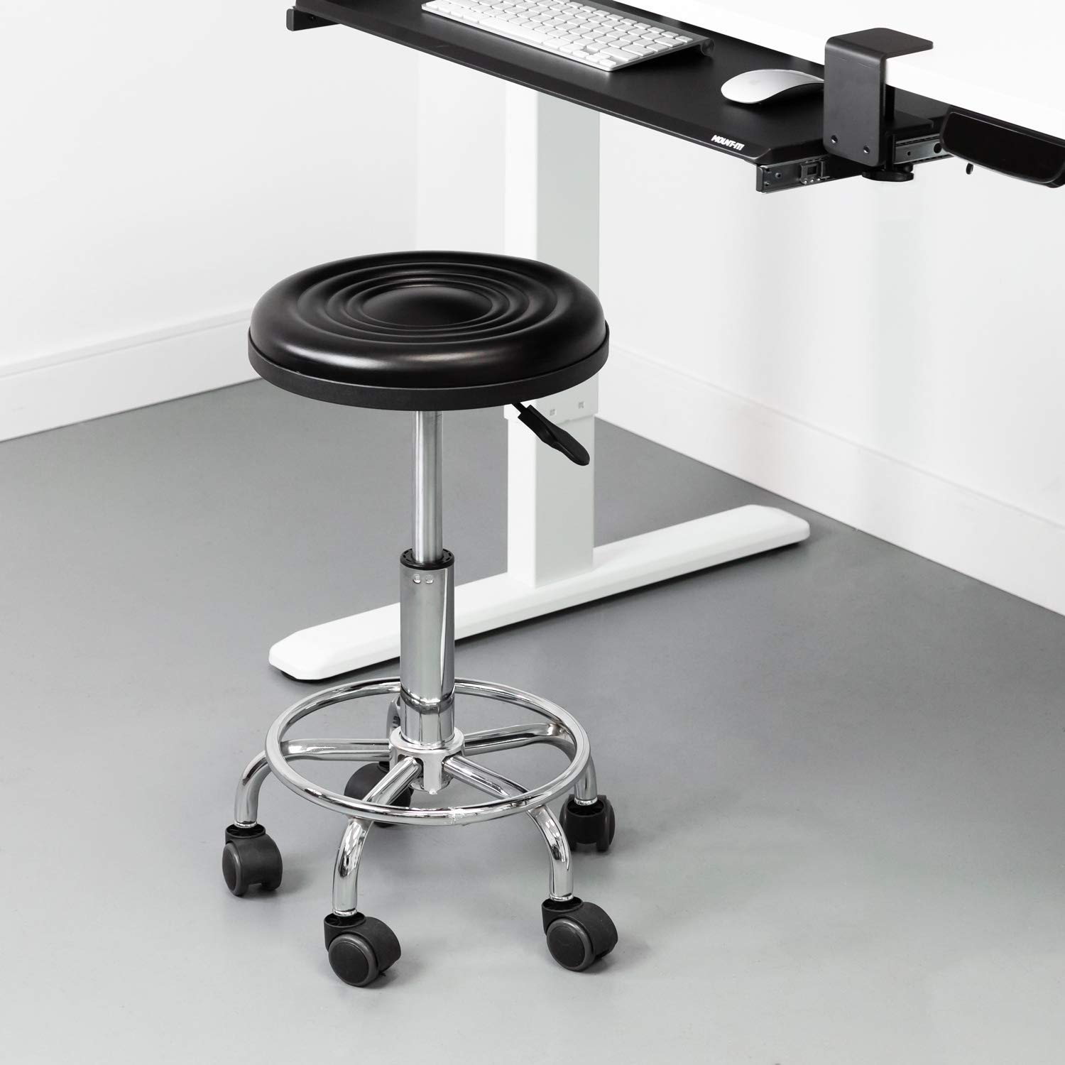 Foto 3 pulgar | Taburete Mount-it! Cojín De Piel Negro Ajustable Con Ruedas - Venta Internacional.
