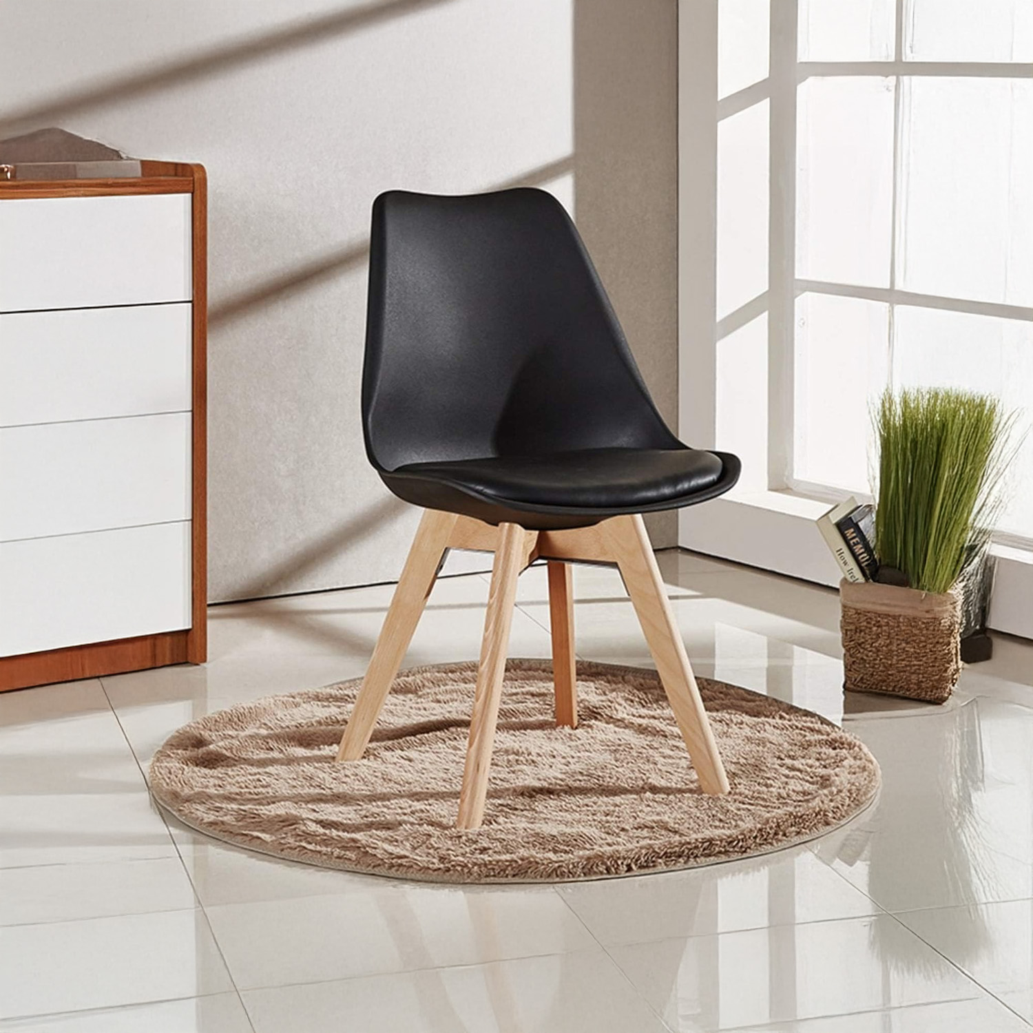 Foto 3 pulgar | Comedor Krona Para 4 Personas Con Mesa Negra Y Sillas Escandinavas Con Asiento Acolchado