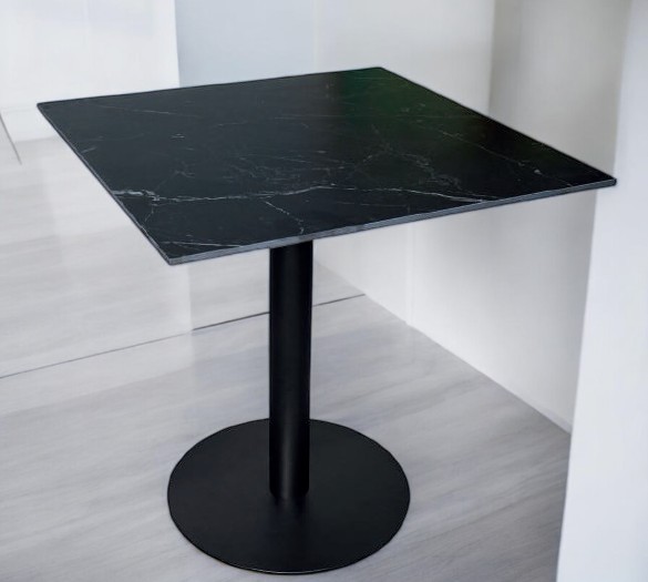 Foto 3 pulgar | Mesa Ocasional Cade Negra
