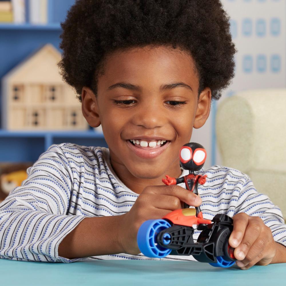 Foto 5 pulgar | Marvel Spidey And His Amazing Friends: Miles Morales con Motocicleta Hasbro