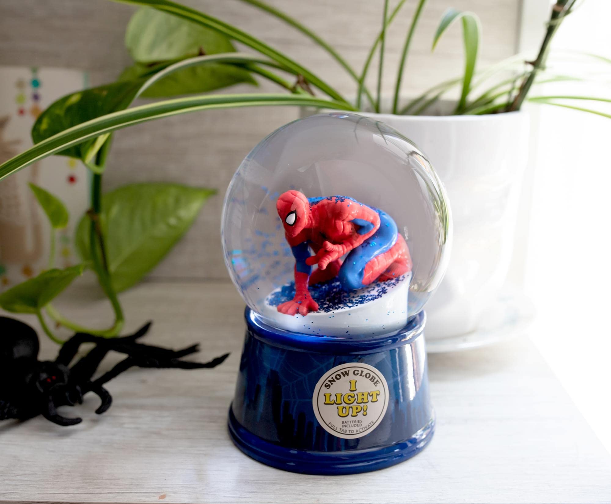 Foto 5 pulgar | Bola De Nieve Coleccionable Marvel Spider-man New York Con Luz - Venta Internacional.