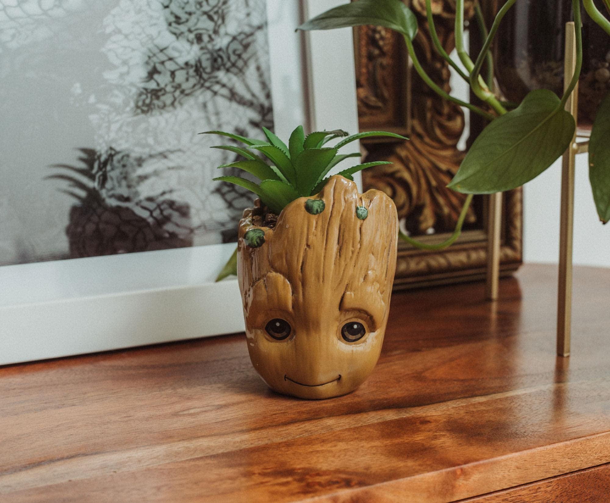 Foto 7 | Macetero Pequeño Plateado Buffalo Marvel Studios I Am Groot Ceramic - Venta Internacional.