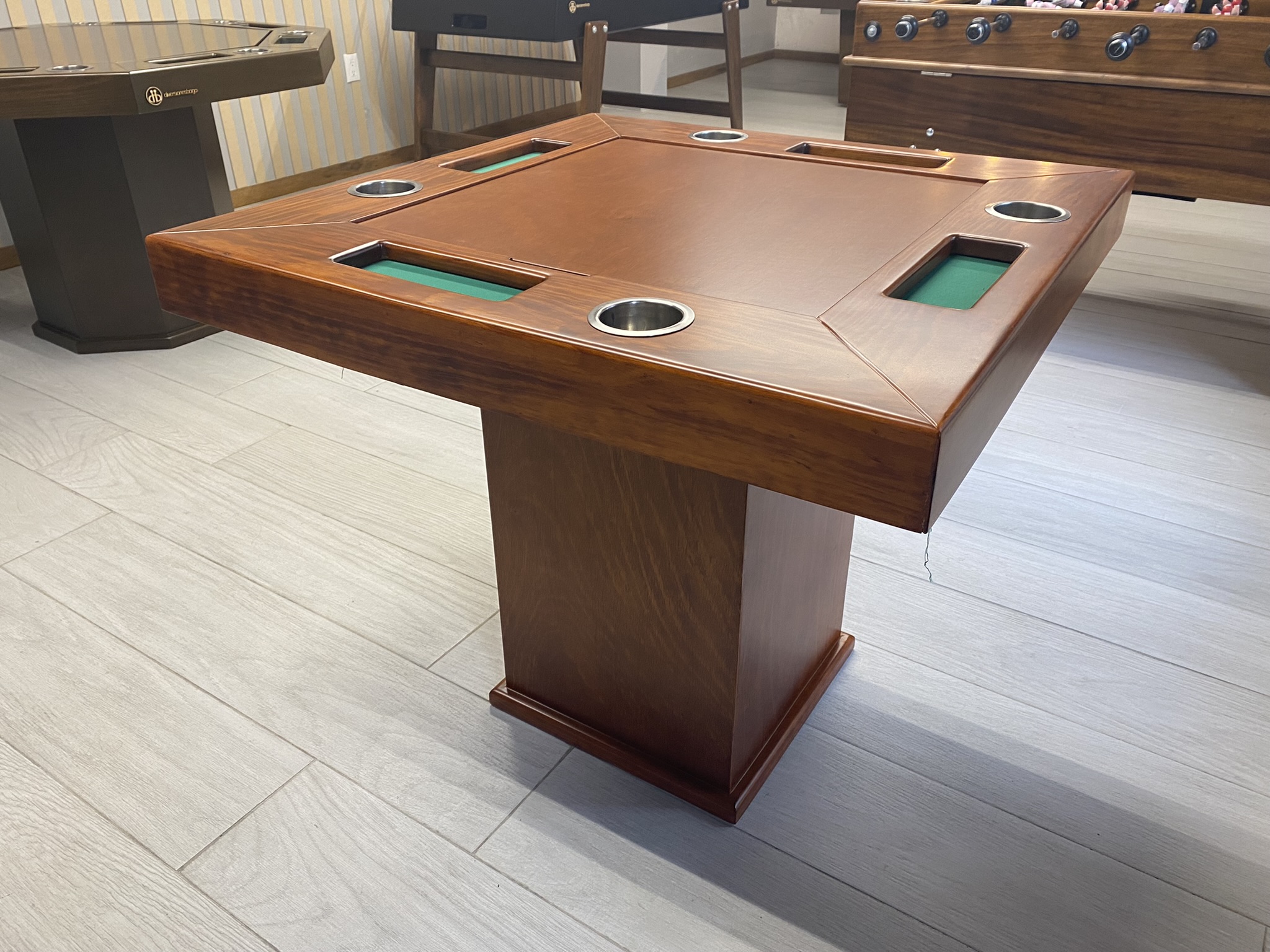 Foto 4 pulgar | Mesa de Juego Cuadrada para Dominó y Póker Bago