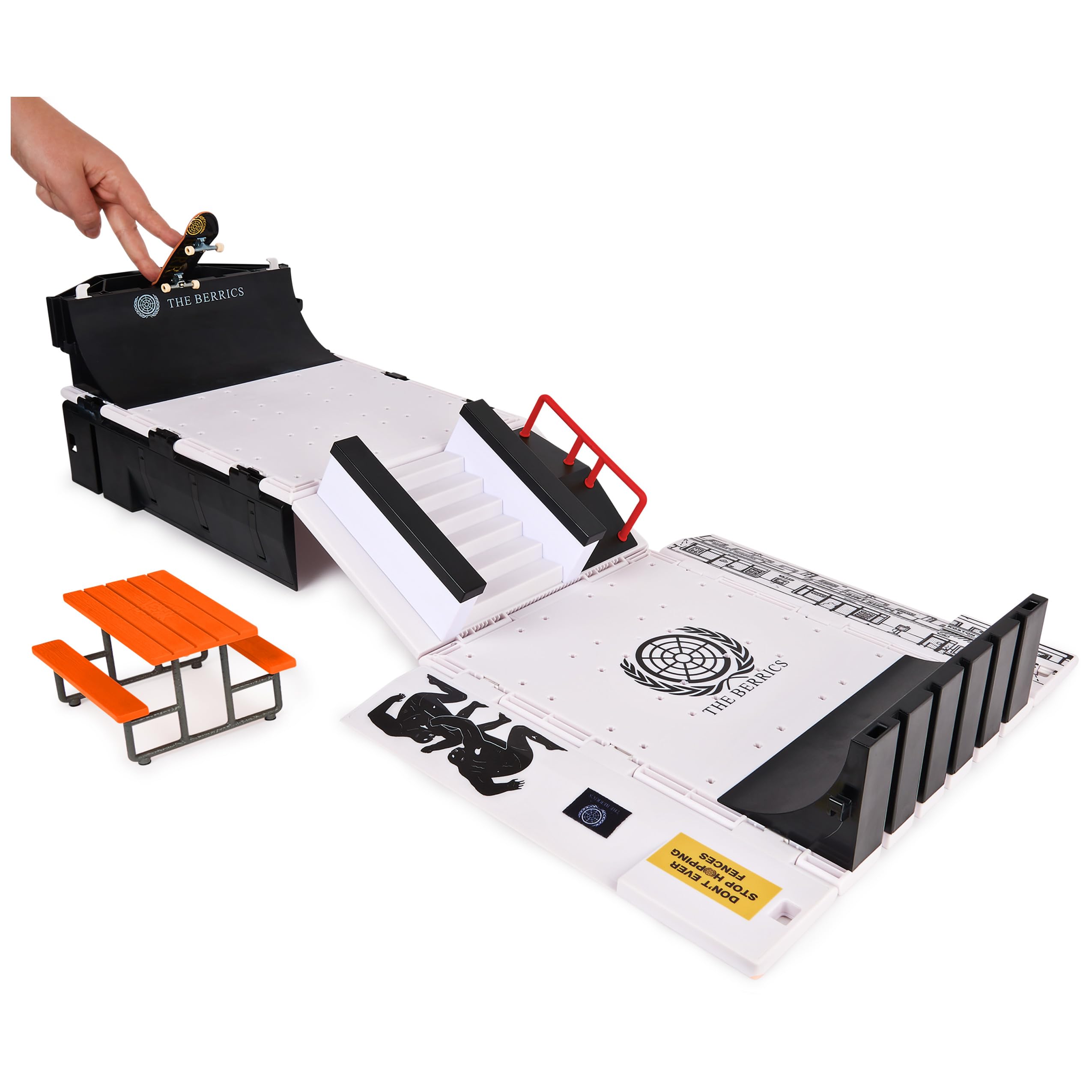 Foto 7 | Baraja Playset Tech The Berrics Transforming Park Con Almacenamiento - Venta Internacional.