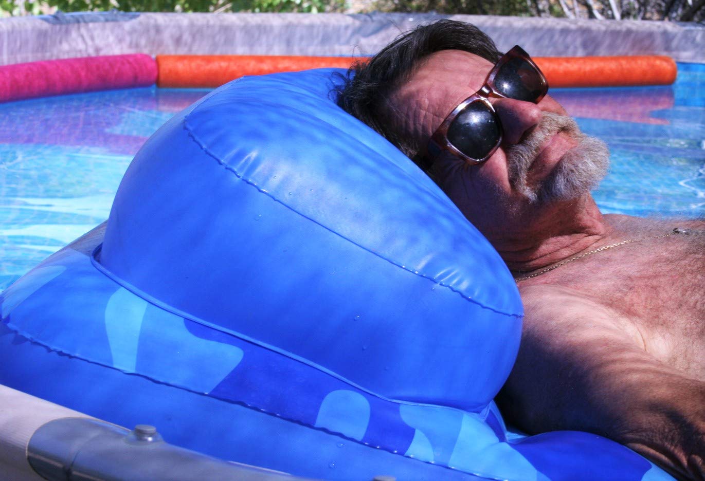 Foto 4 pulgar | Alfombrilla Flotante Para Piscina Swimline Sumo, Grande, Con Soporte Para Bebidas Y Almacenamiento - Venta Internaciona