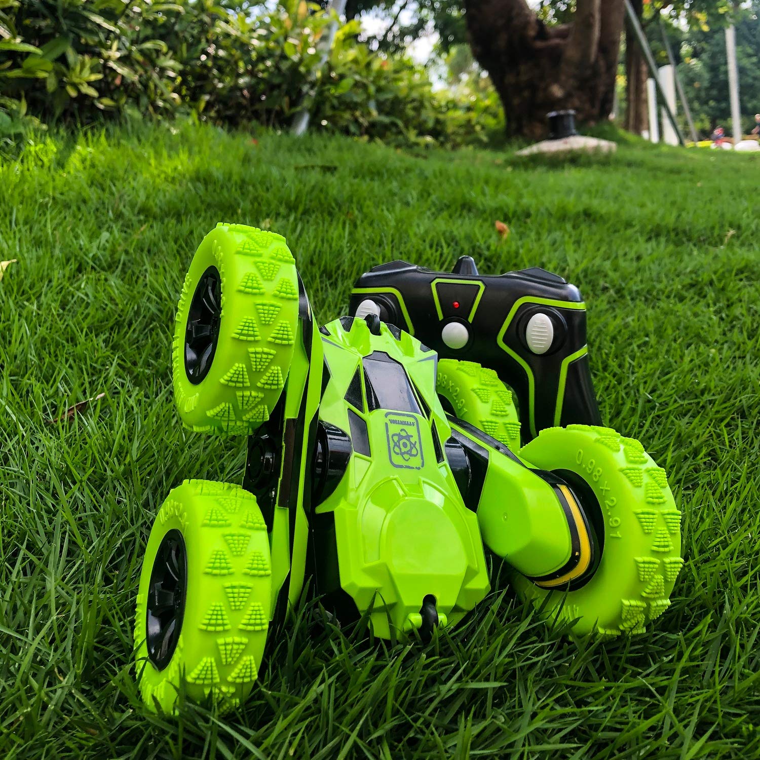 Foto 7 pulgar | Venta Internacional - Control Remoto Rc Stunt Cars Threeking De Doble Cara, Color Verde