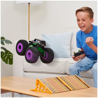 Foto 6 | Carro Rc Monster Jam Ramp Champ Grave Digger A Escala 1:15 - Venta Internacional.