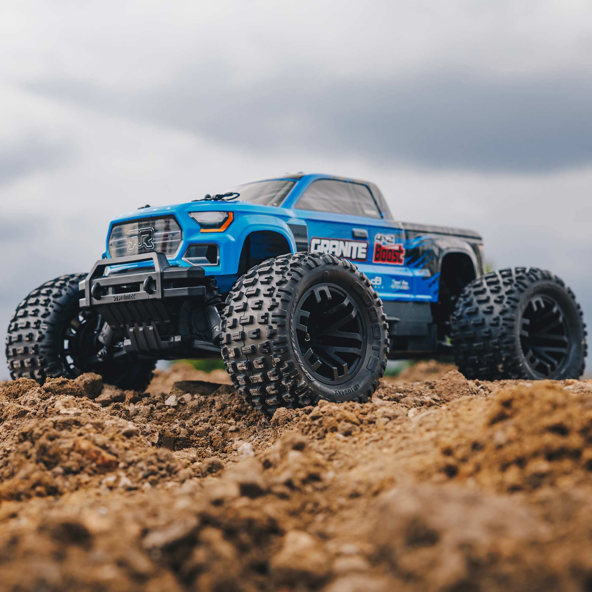 Foto 4 pulgar | Camión Rc Arrma Granite 4x2 Boost Mega 550 1/10 Rtr Azul - Venta Internacional.