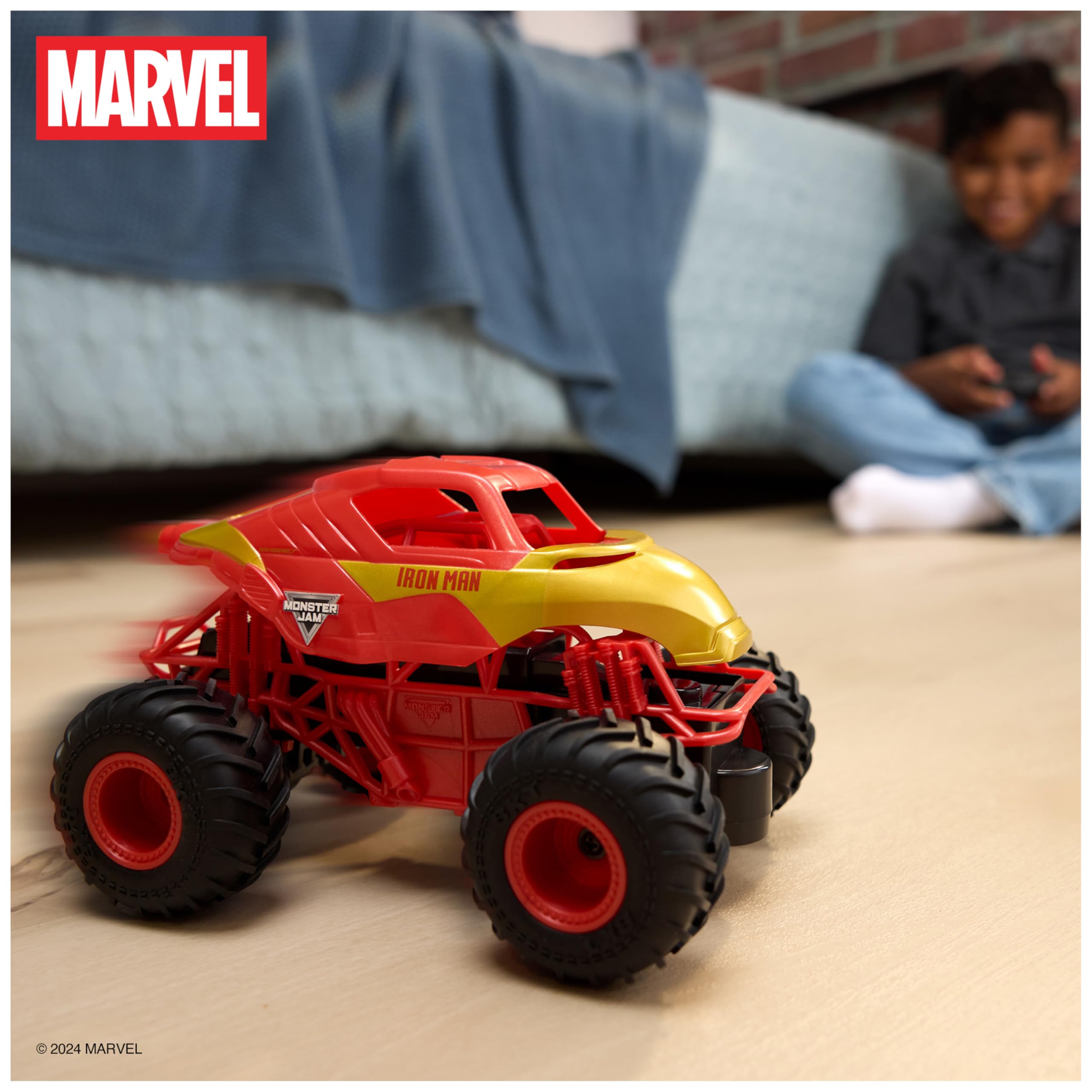 Foto 3 pulgar | Rc Monster Truck Monster Jam Marvel Iron Man A Escala 1:24 - Venta Internacional.