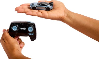 Foto 6 | Auto Rc De Juguete Hot Wheels Ford Mustang Gtd 1:64 Con Recarga Usb - Venta Internacional.