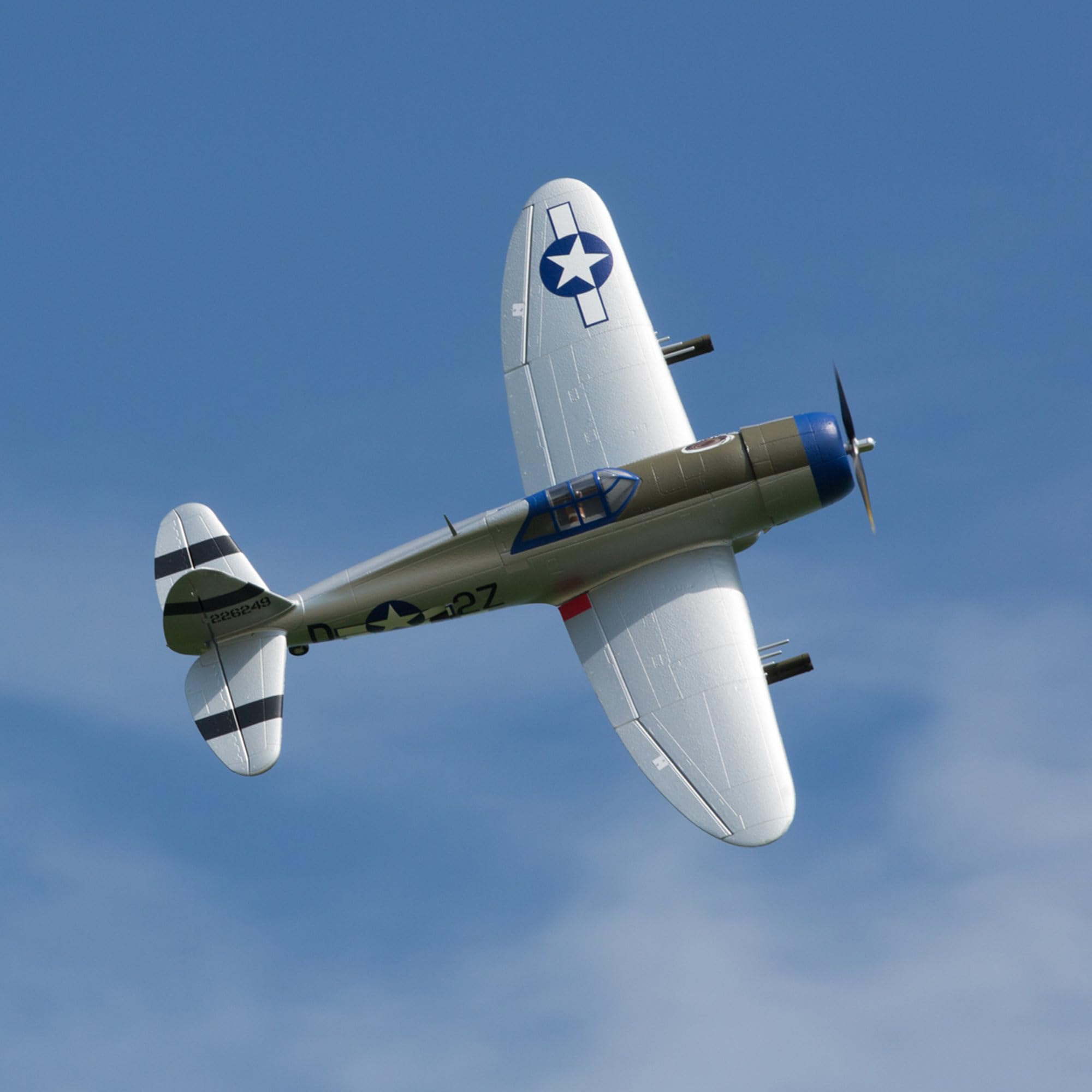 Foto 4 | Avión Rc E-flite P-47 Razorback 1.2 M Bnf Basic Sin Batería - Venta Internacional.
