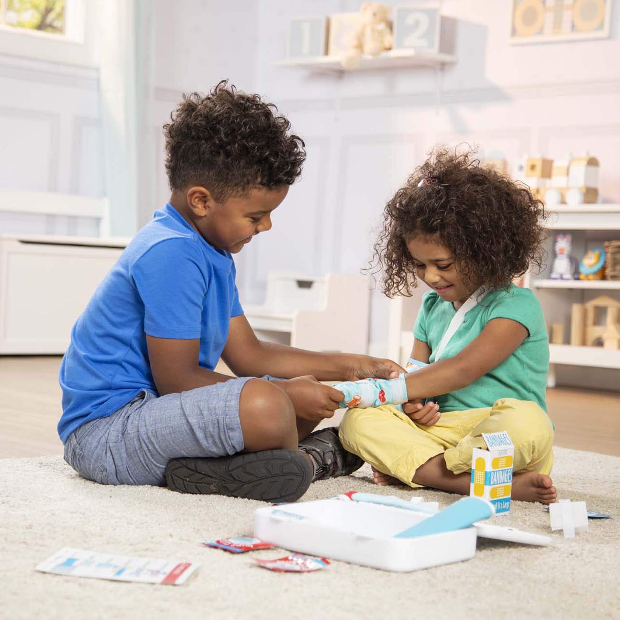 Foto 3 pulgar | Kit De Primeros Auxilios Pretend Play Melissa & Doug Get Well 3+ - Venta Internacional.