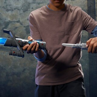 Foto 4 | Set Toy Star Wars Lightsaber Forge Ultimate Mandalorian De 4 Años O Más - Venta Internacional.