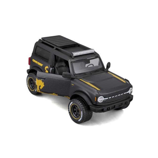 Foto 3 pulgar | Auto Maisto A Escala  1:24 Off-road 2021 Ford Bronco Off Road Color Gris
