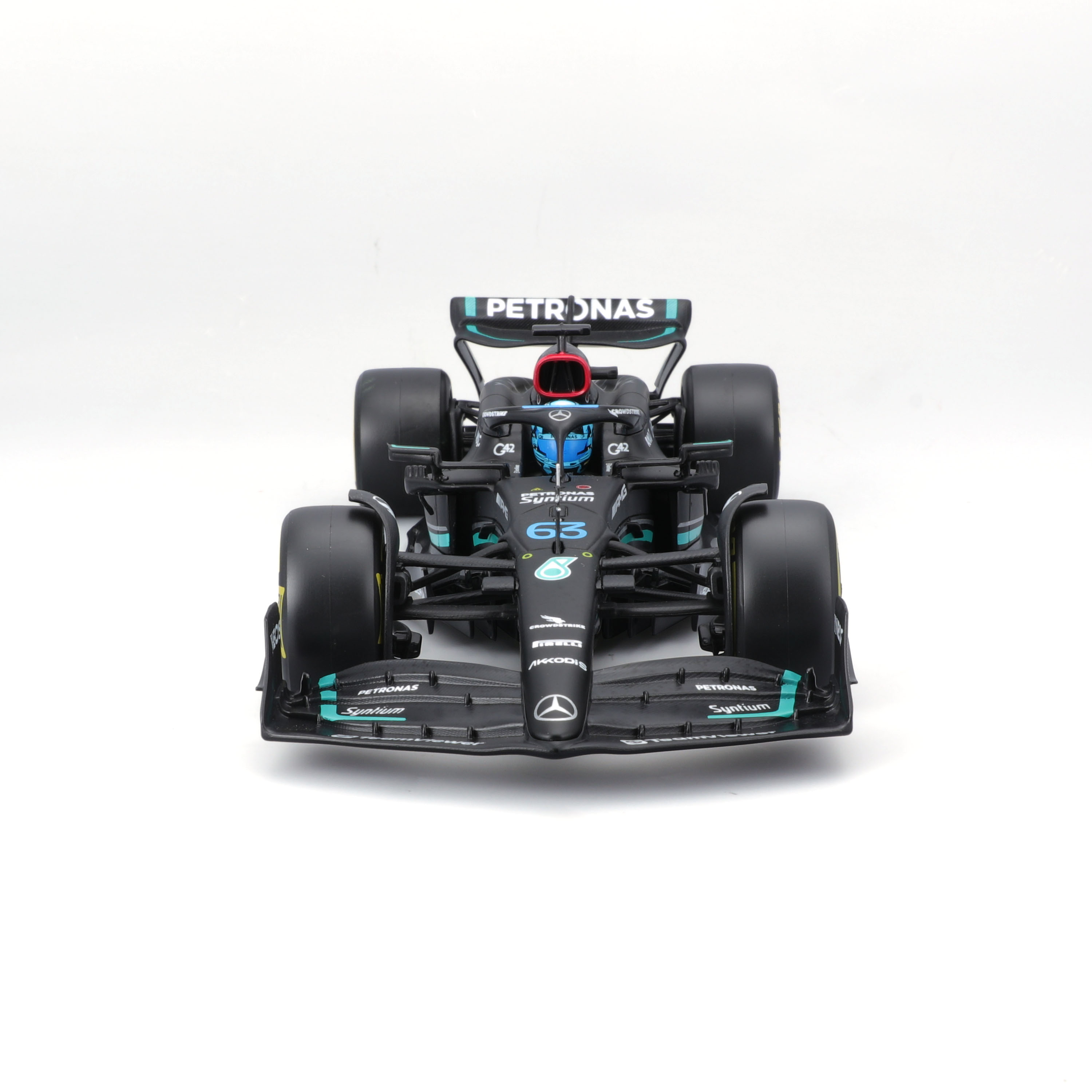 Foto 4 pulgar | Auto Burago F1 Mercedes-amg Petronas W14 2023 A Escala 1:24 Con Casco - #63 Russell