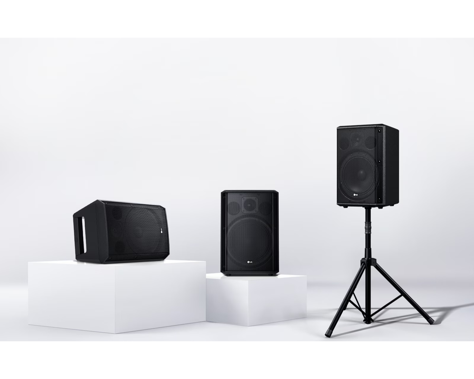 Foto 2 | Bafle LG RM1 Negro X-boom 25w Bluetooth 4 Hrs