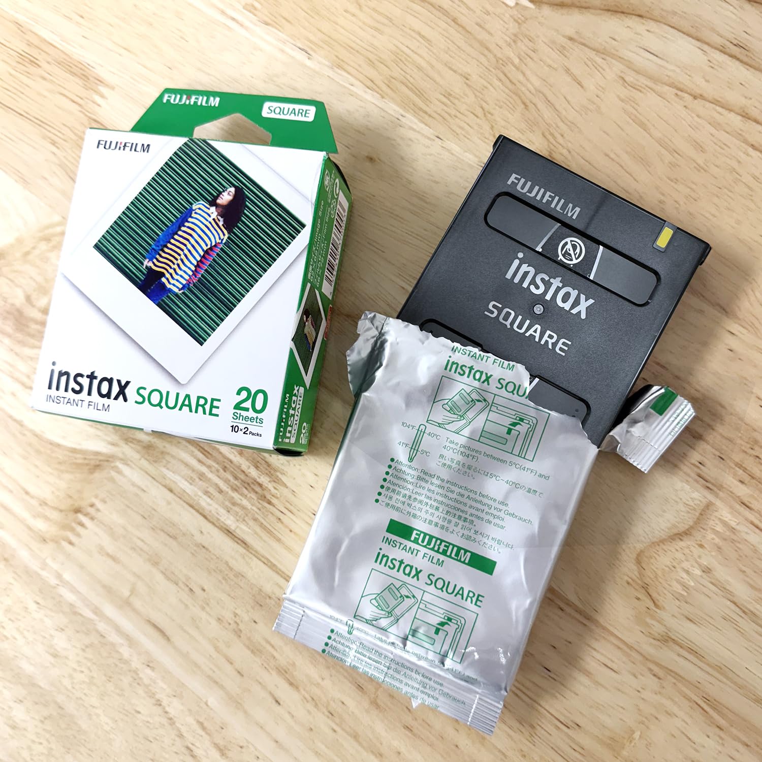 Foto 3 pulgar | Película Instantánea Fujifilm Instax Square De 80 Hojas Para Sq10 - Venta Internacional.