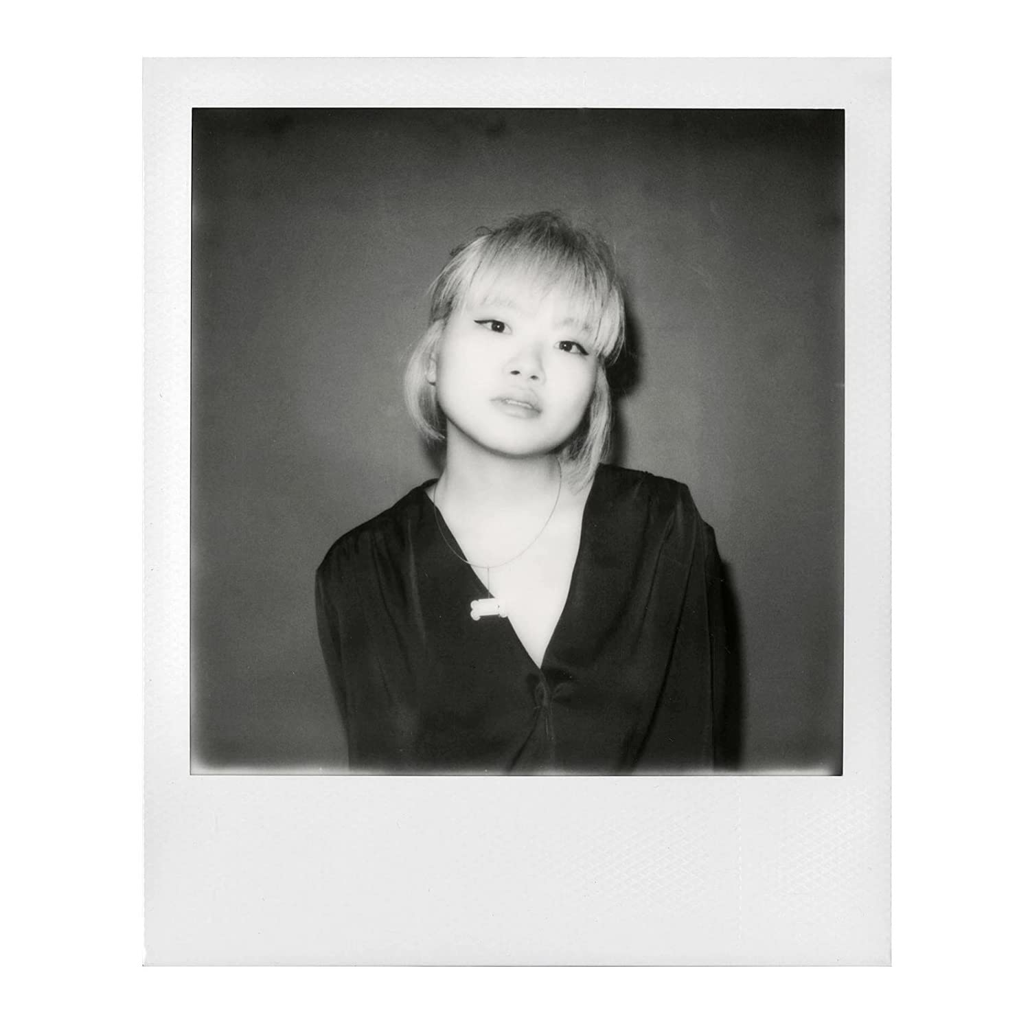 Foto 3 pulgar | Película Polaroid En Blanco Y Negro Para Cámaras I-type (paquete De 10) +accesorios - Venta Internacional.