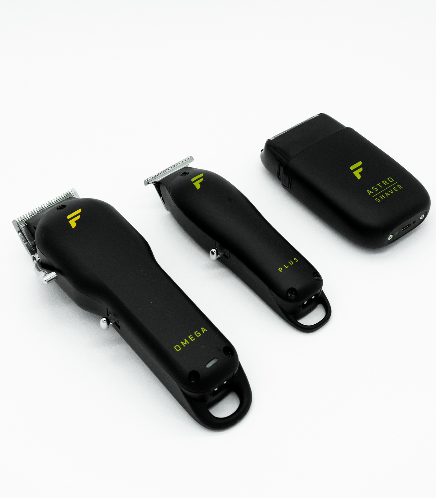 Foto 3 pulgar | Essential Combo Old Scull Clipper, Trimmer + Shaver Barberia