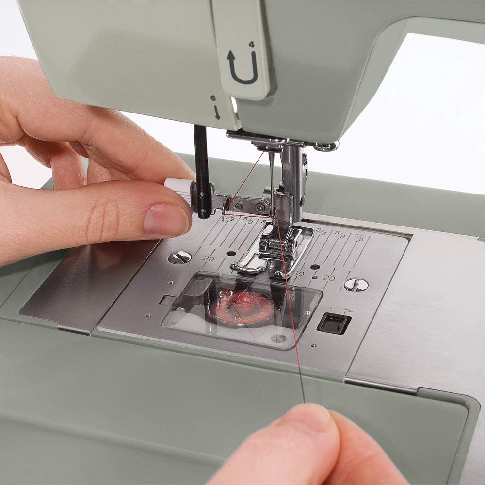 Foto 4 | Máquina De Coser Recta Singer Heavy Duty 4452 Gris 110-120 V