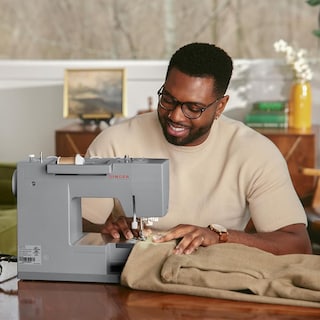 Foto 4 | Máquina de Coser Singer Gris con Accesorios-Venta Internacional