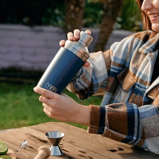 Foto 6 | Coctelera Yeti Rambler De Acero Inoxidable Con Aislamiento Al Vacío De 590 Ml - Venta Internacional.