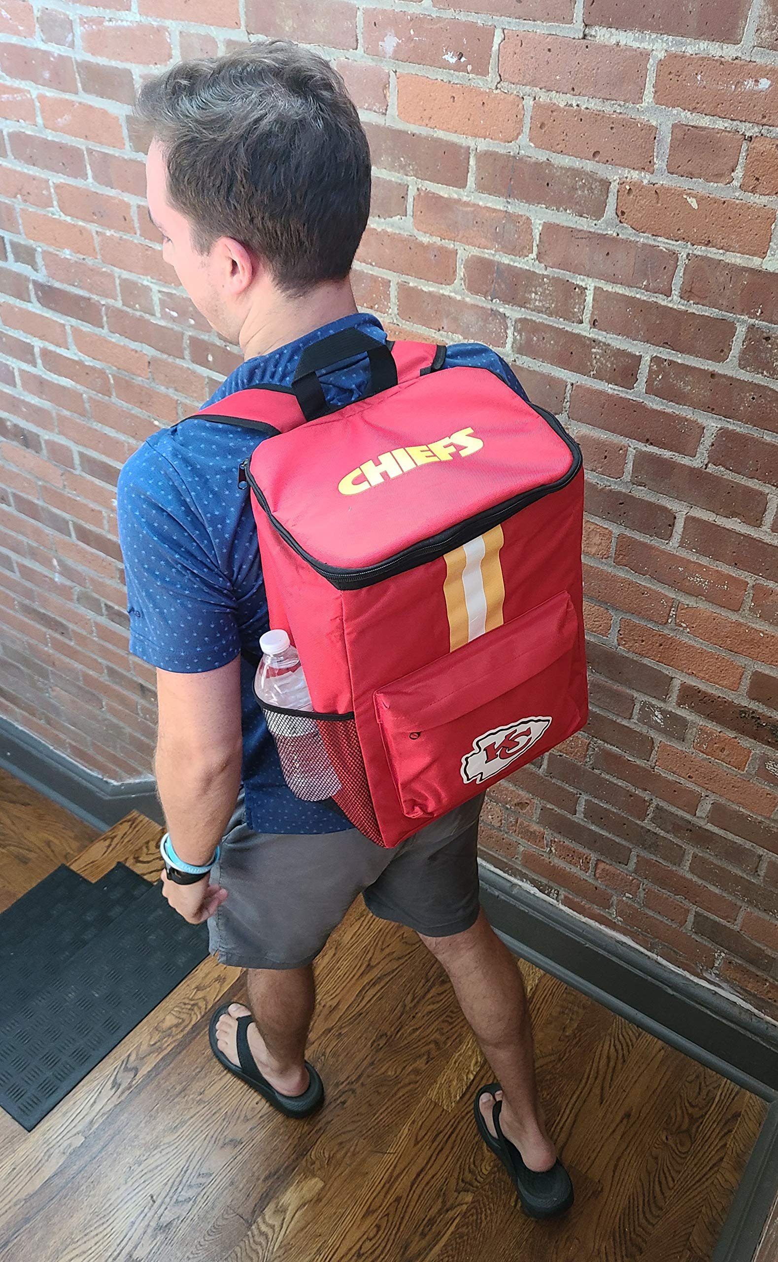 Foto 4 pulgar | Mochila Térmica Foco Kansas City Chiefs Con Aislamiento, 24 Litros, 36 Latas - Venta Internacional.