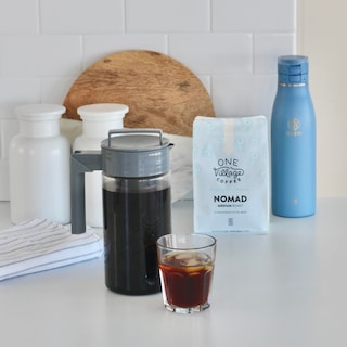 Foto 3 | Taza De Café De Viaje Takeya Traveler De Acero Inoxidable 750 Ml - Venta Internacional.