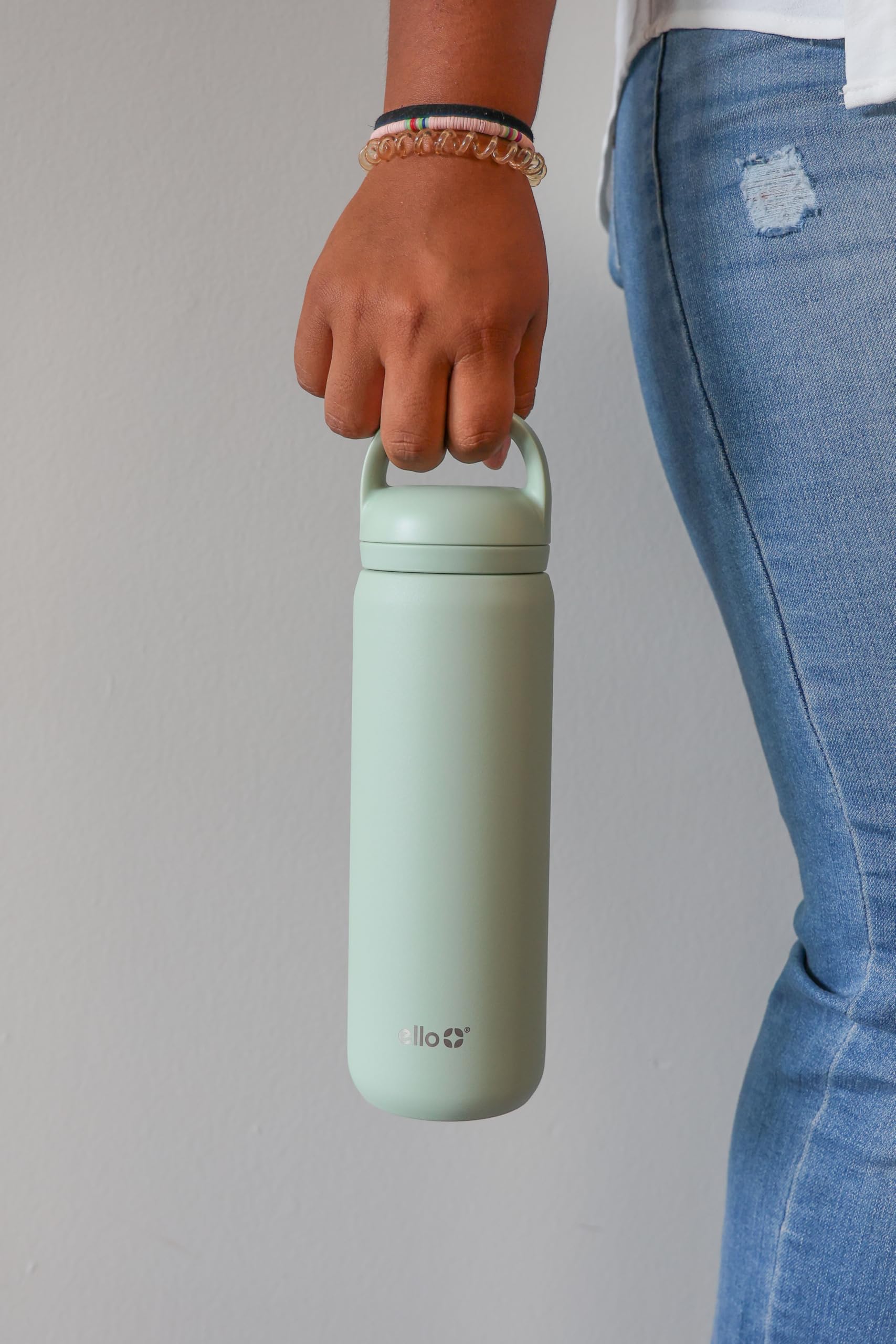 Foto 2 | Botella De Agua Ello Cooper De Acero Inoxidable De 1,2 L Con 2 Tapas, Color Salvia - Venta Internacional.